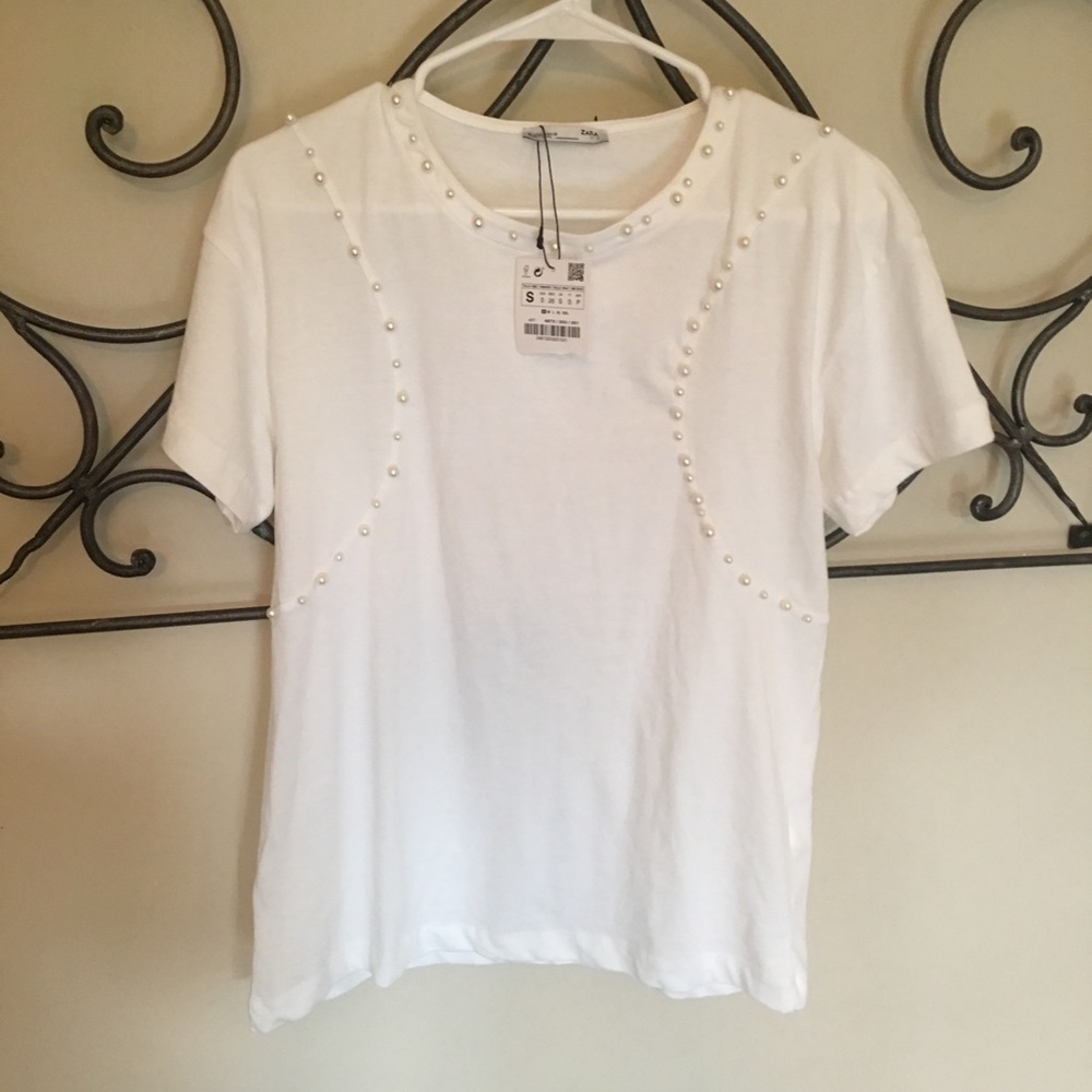 White Zara T-shirt with pearl accents